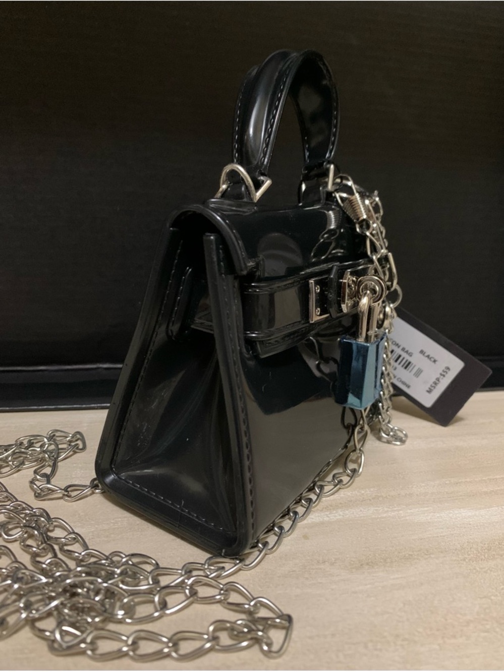 Kendall & Kylie Turn Lock Micro Mini Silicon Bag - Picture 4 of 5